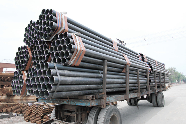 Prices Iron Pipe 48.3mm hot galvanized steel round pipe
